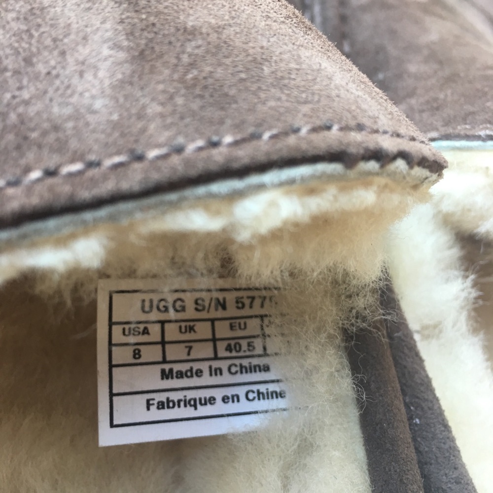 Mens UGG slippers size 8 / scuffed up - Picture 4 of 5